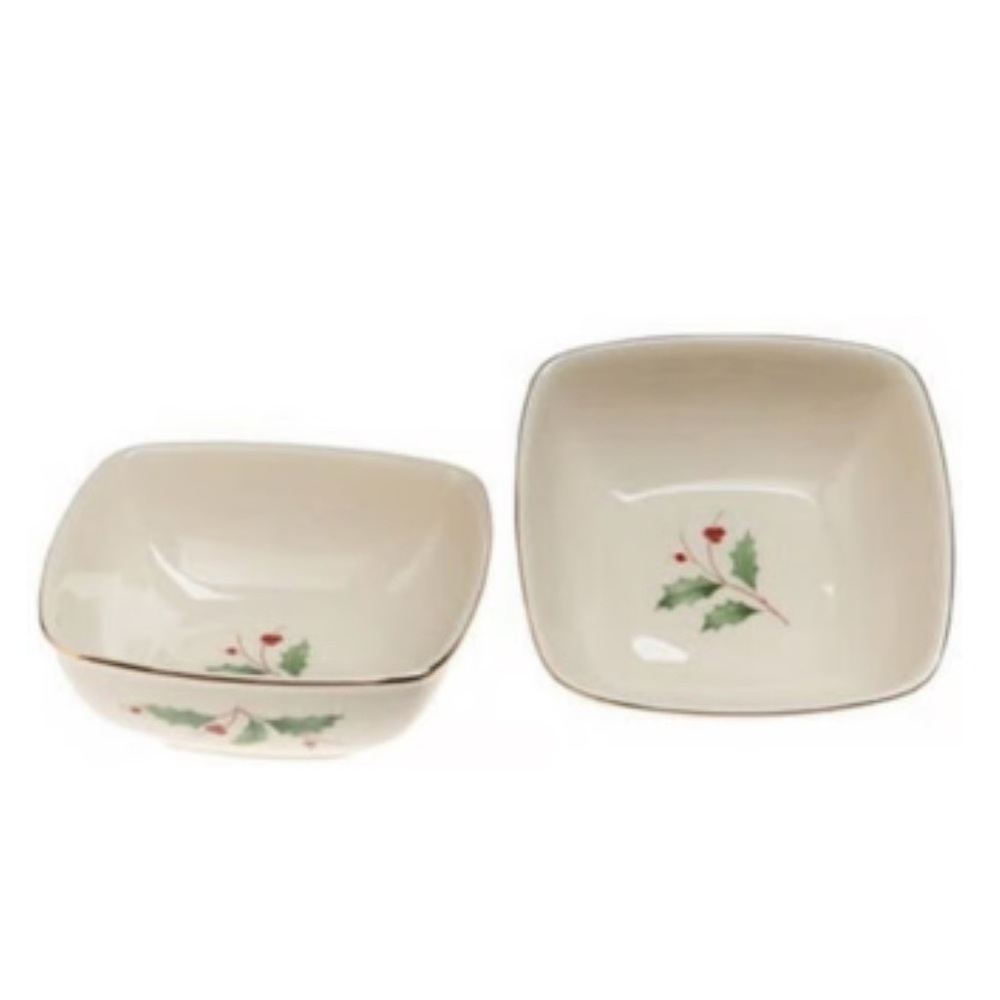 SET OF 2 LENOX HOLIDAY JOLLY BERRY COLLECTION 4.125” x 4.125” x 1.25”